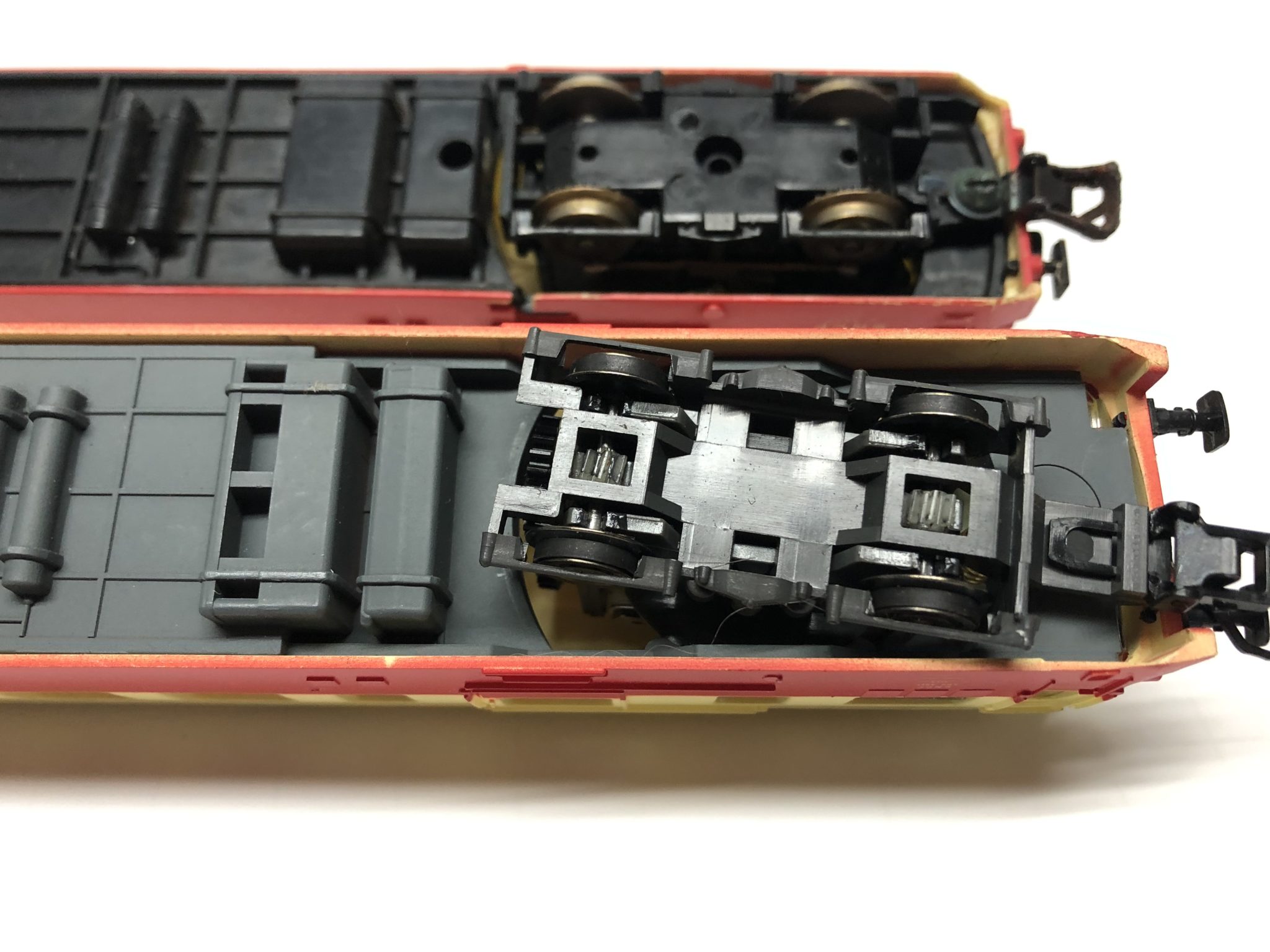 Base Autorail Jouef Picasso PLM – Caisse En Résine – Échelle HO 1/87